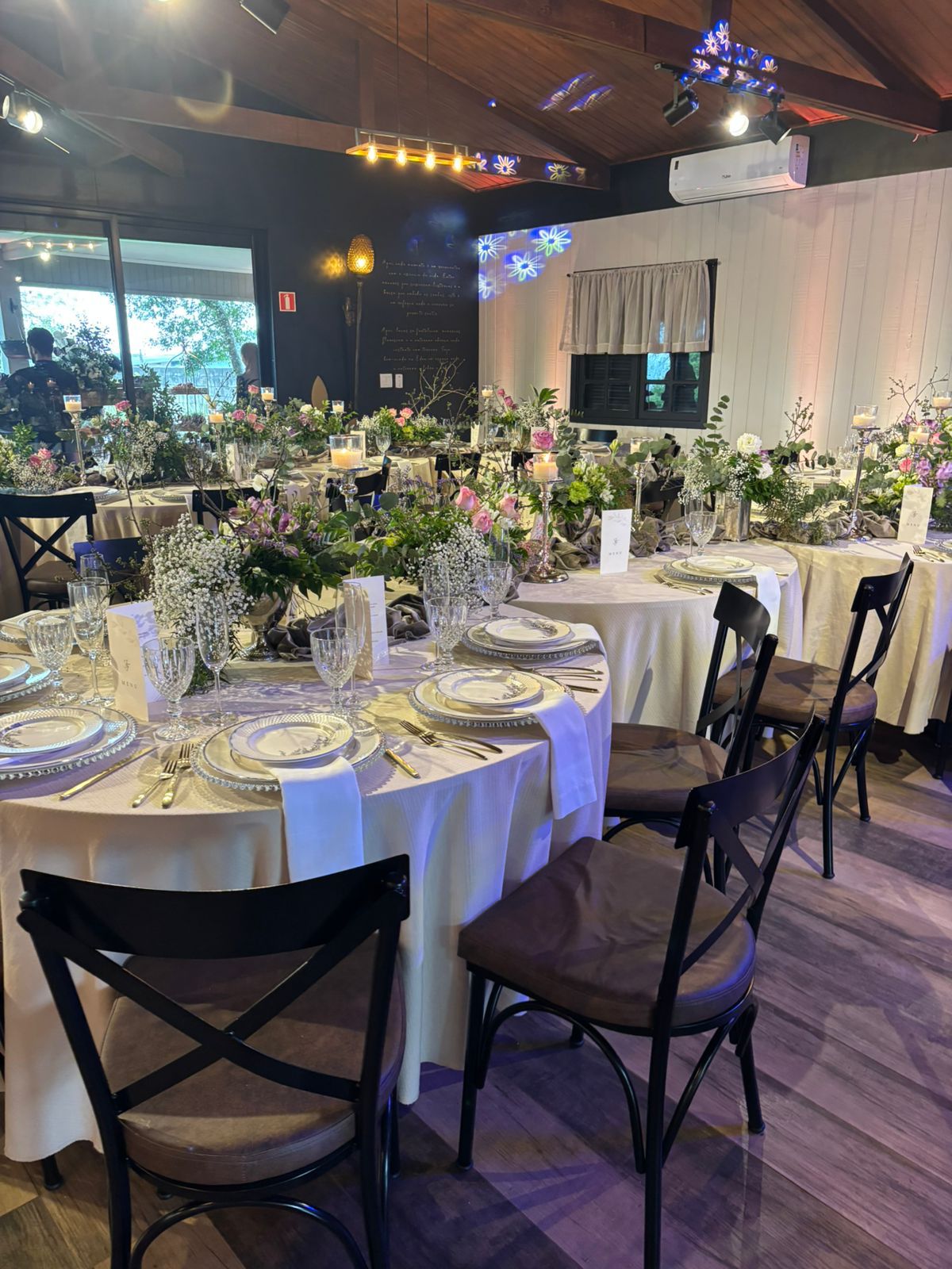 Salão decorado para casamento
